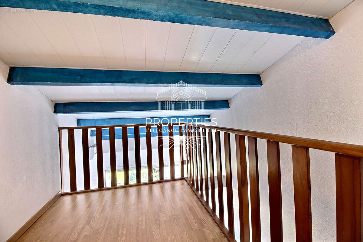 Appartement à HYERES