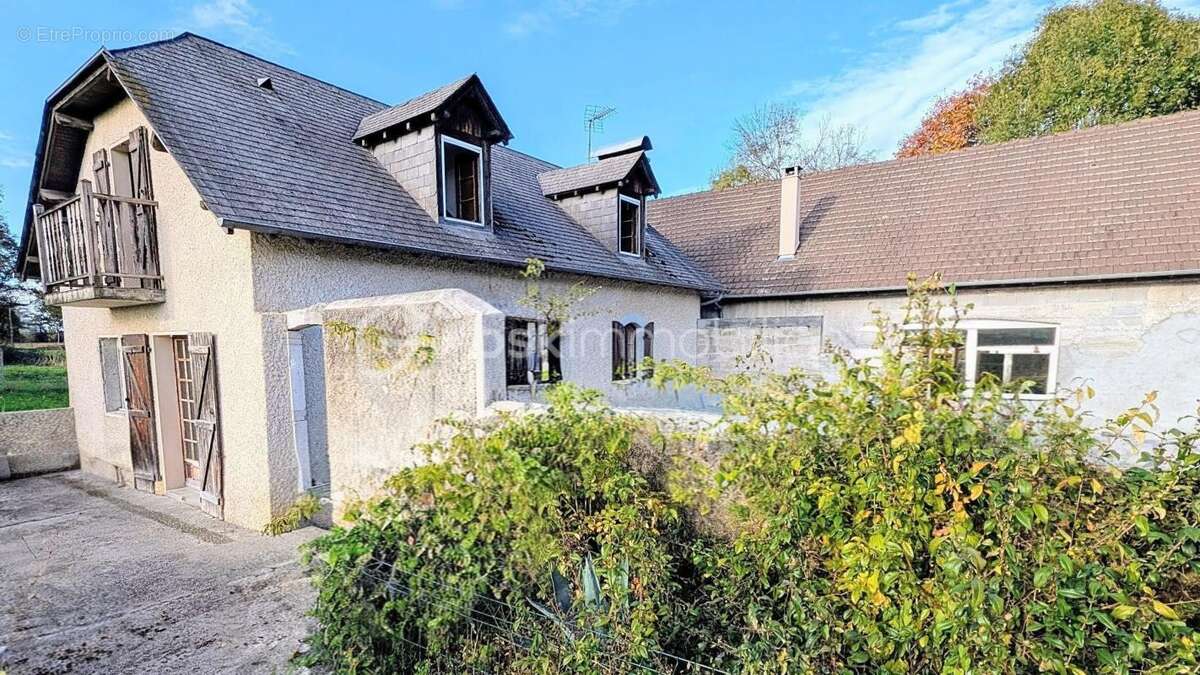 Maison à MORLAAS