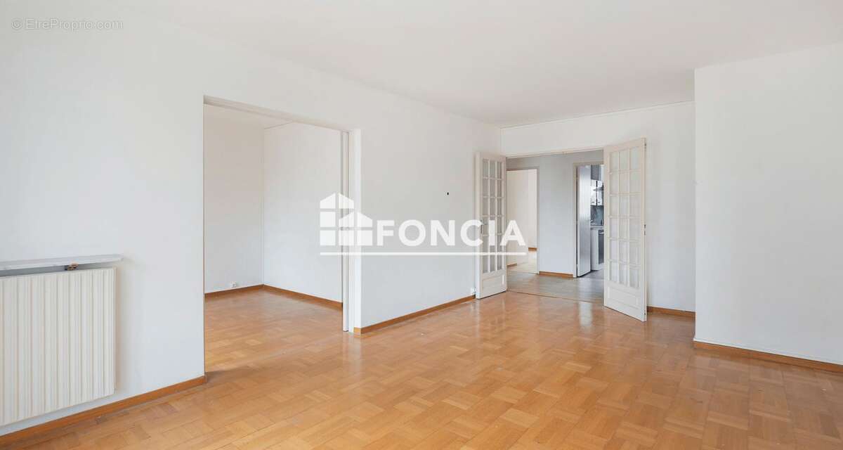 Appartement à BOISSY-SAINT-LEGER