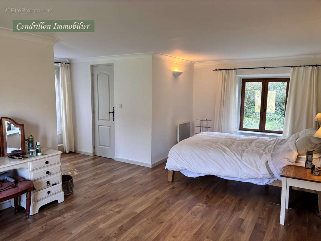 Maison à SAINT-JUNIEN-LA-BREGERE