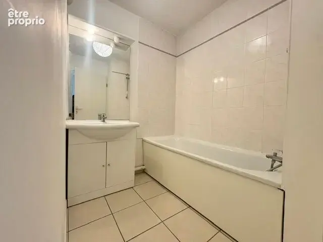 Appartement À Vendre 55m² T2 bis - photo 4