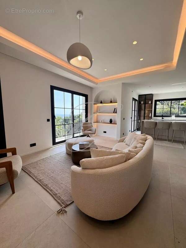 Maison à ROQUEBRUNE-CAP-MARTIN