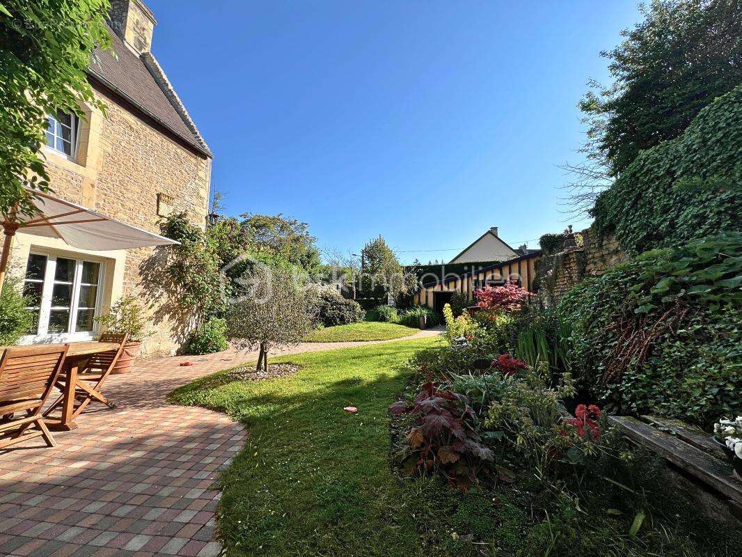 Maison à BRETTEVILLE-SUR-LAIZE