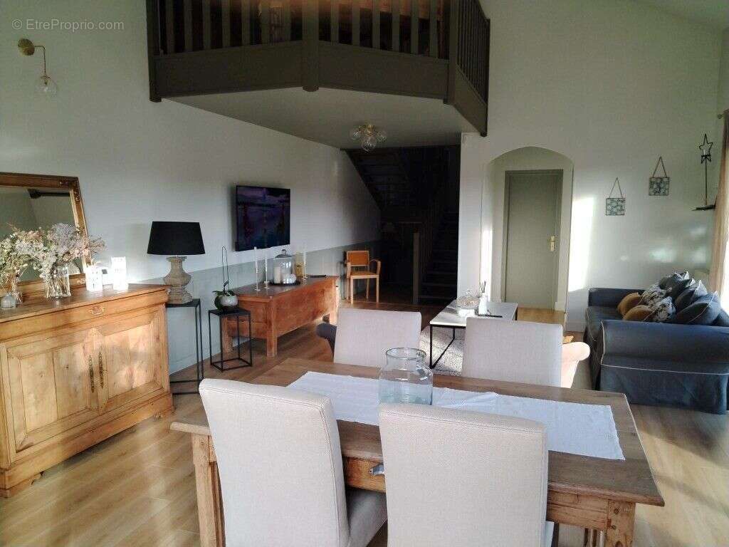 Maison à SAINT-JUST-LE-MARTEL