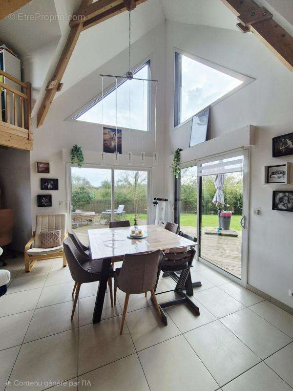 Maison à MEZIERES-SUR-COUESNON