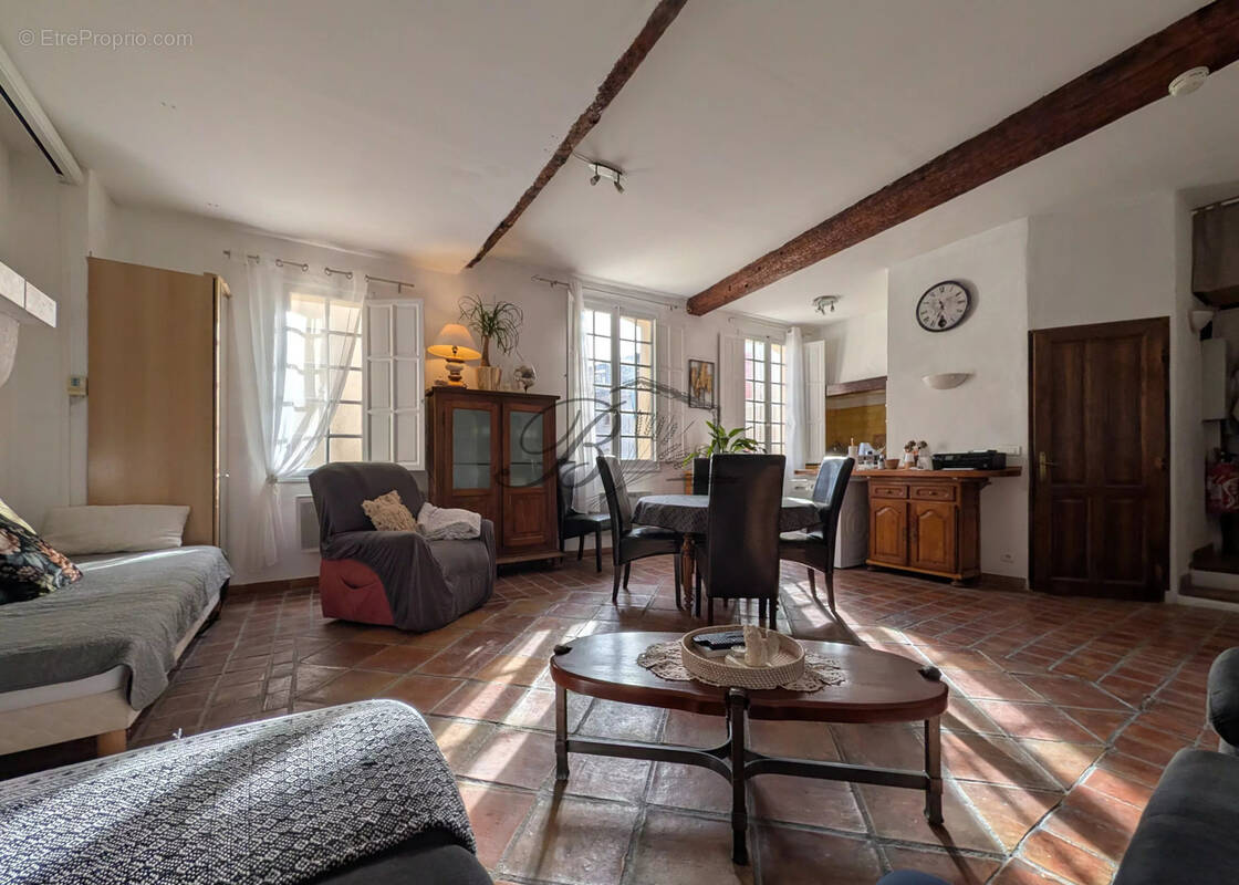 Appartement à PERTUIS