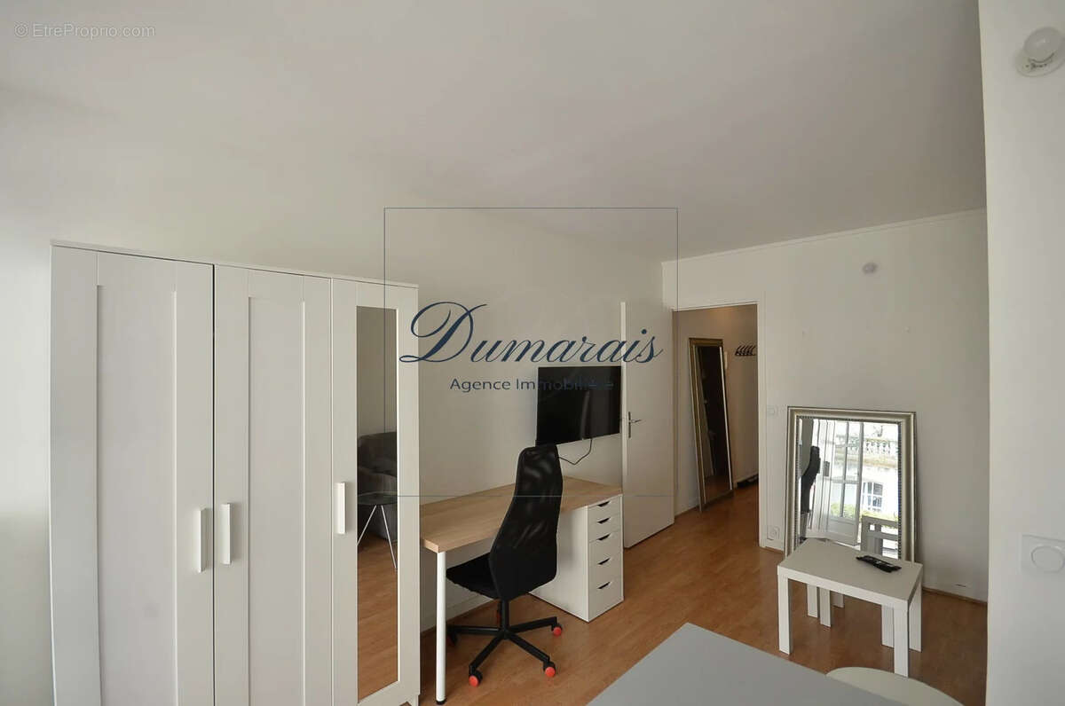 Appartement à PARIS-3E