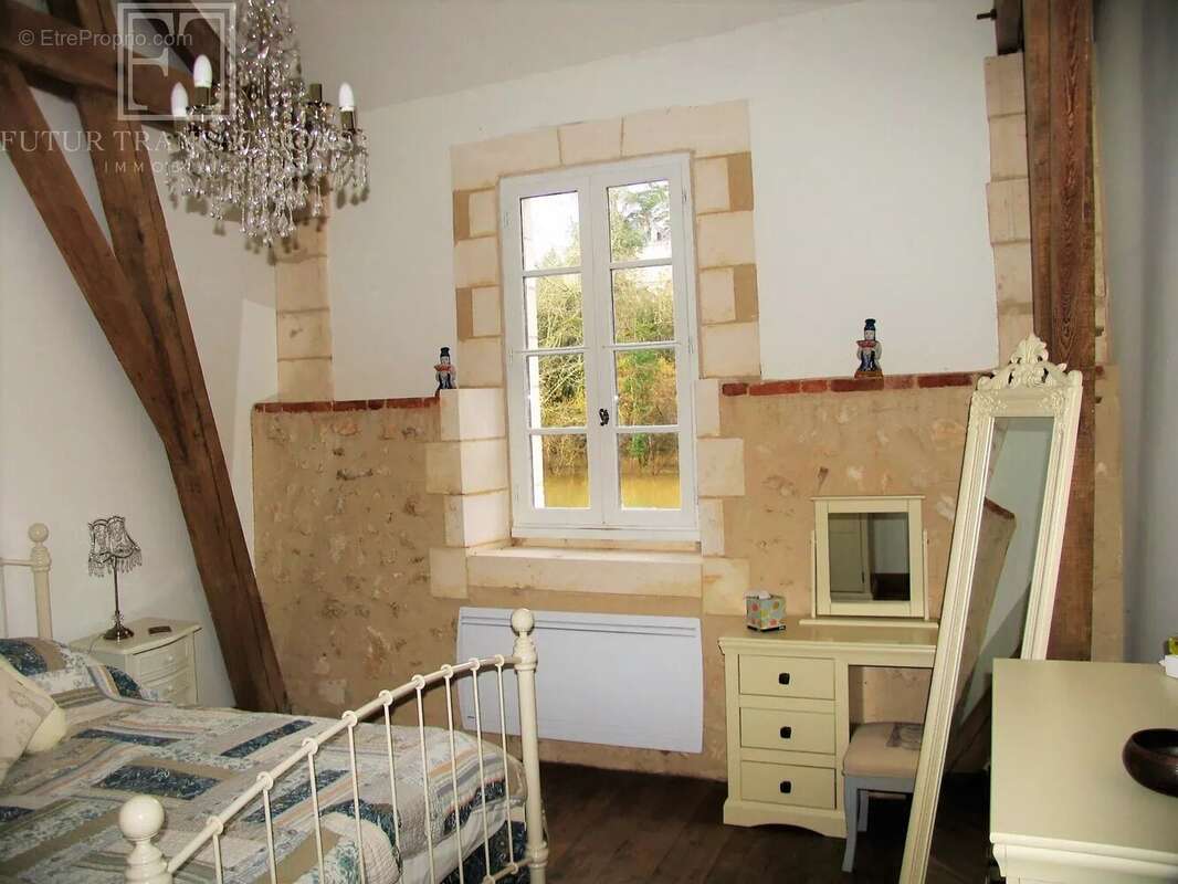 Maison à BOURDEILLES