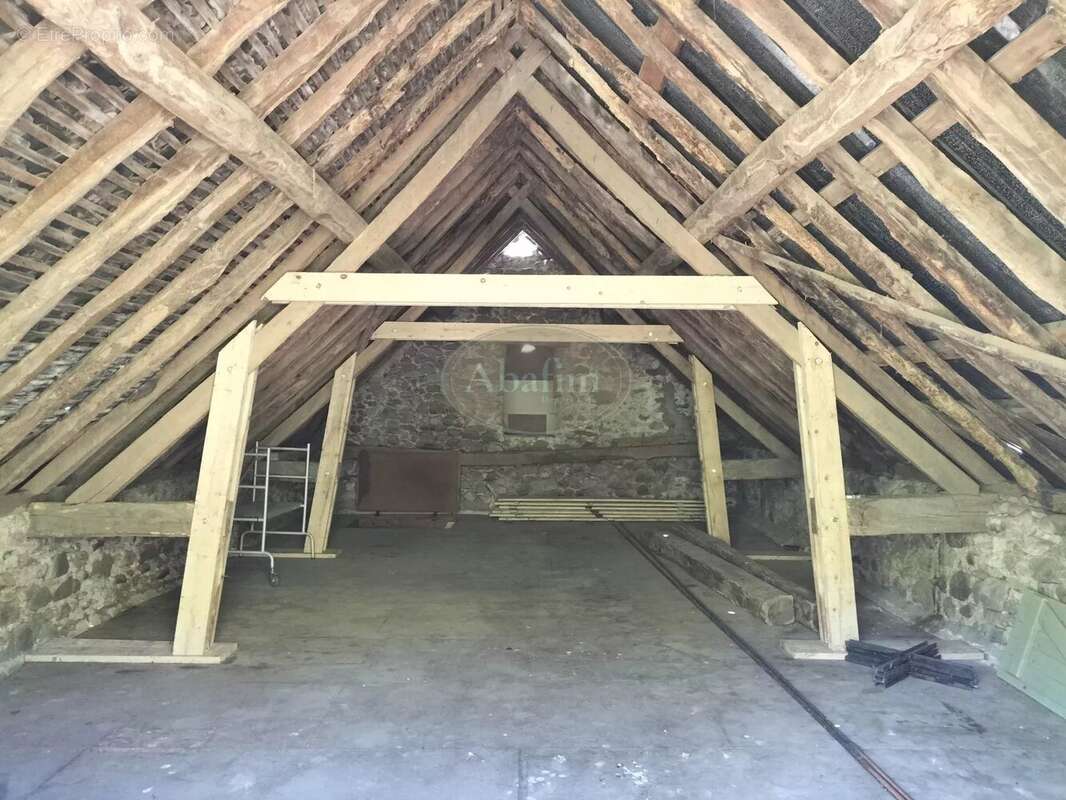 Maison à LOURDIOS-ICHERE