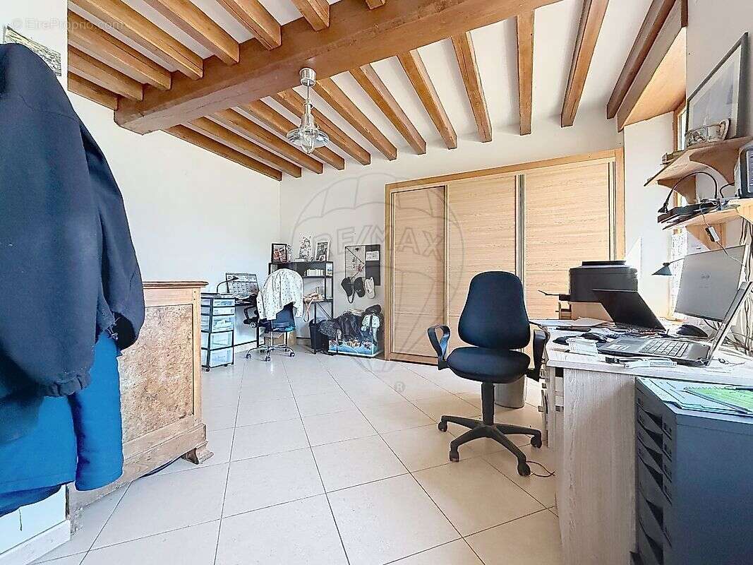 Maison à VILLEBOUGIS