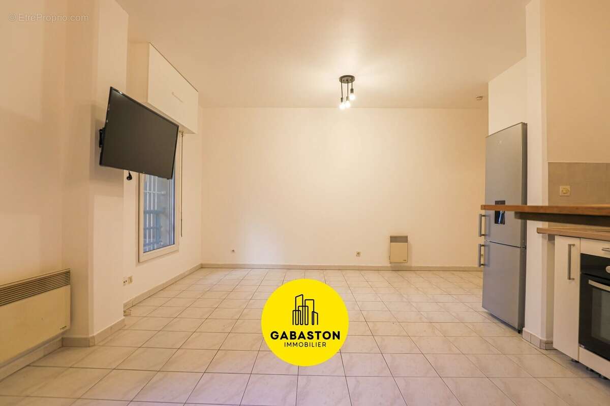 Appartement à MARSEILLE-8E
