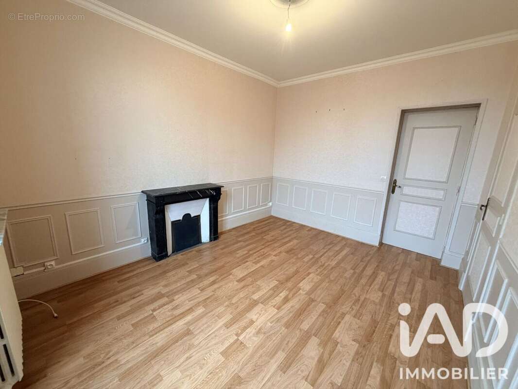 Appartement 97 m² à Nangis  - photo 4