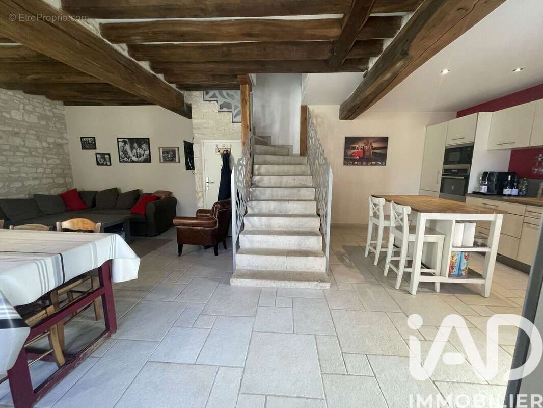 Maison 158 m² à Irancy  - photo 5