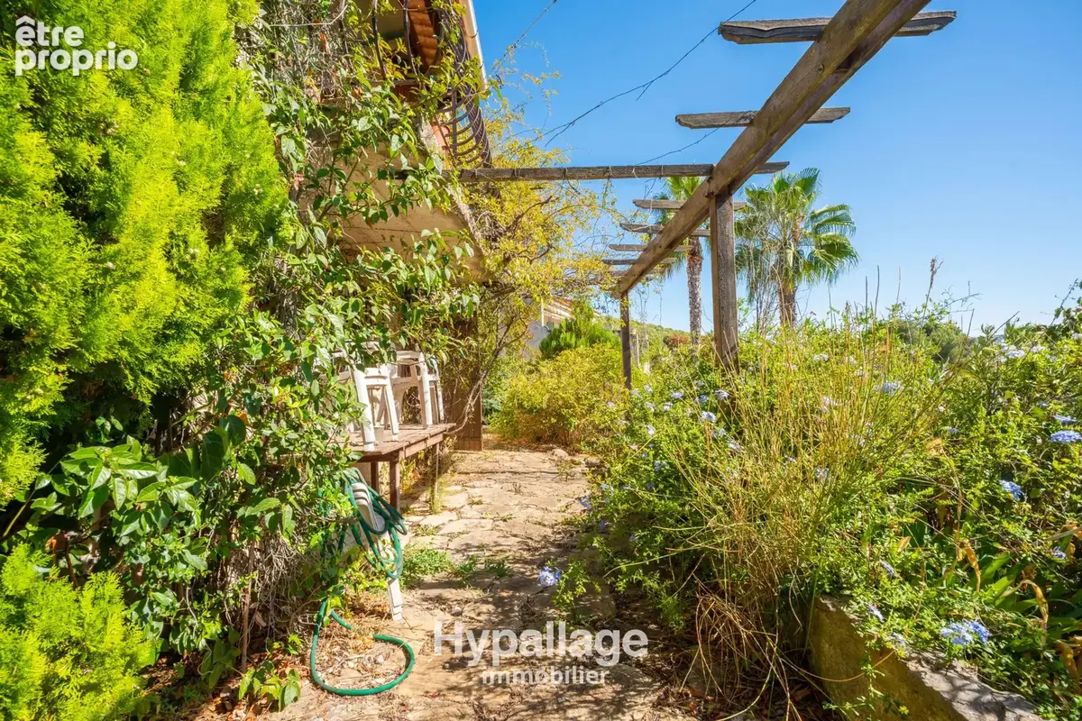 À VENDRE Villa 172m2 - Parcelle de 1001m2 - 13190 ALLAUCH - photo 4
