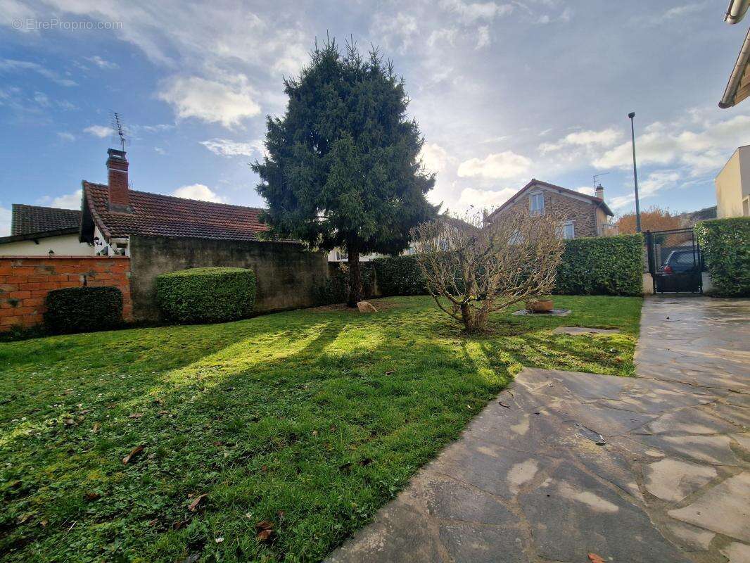 Maison à VAIRES-SUR-MARNE