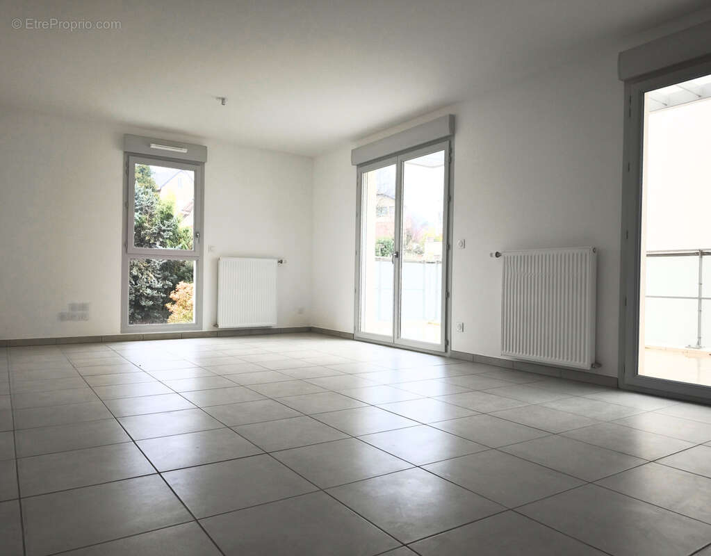 Appartement à RILLIEUX-LA-PAPE