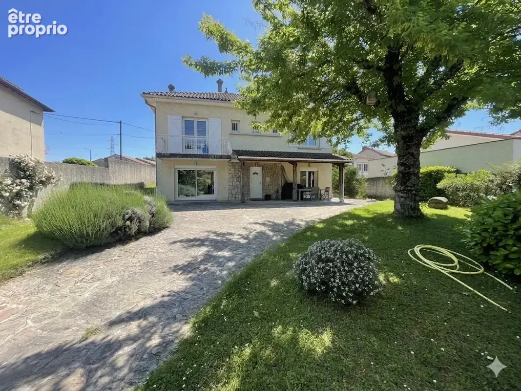 Maison familiale avec dependance sur 1595 m2 de terrain constructible - photo 2