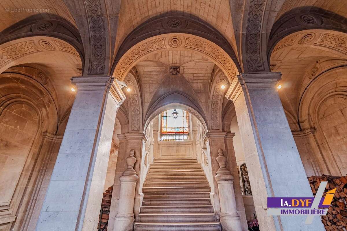 Appartement à COMPANS