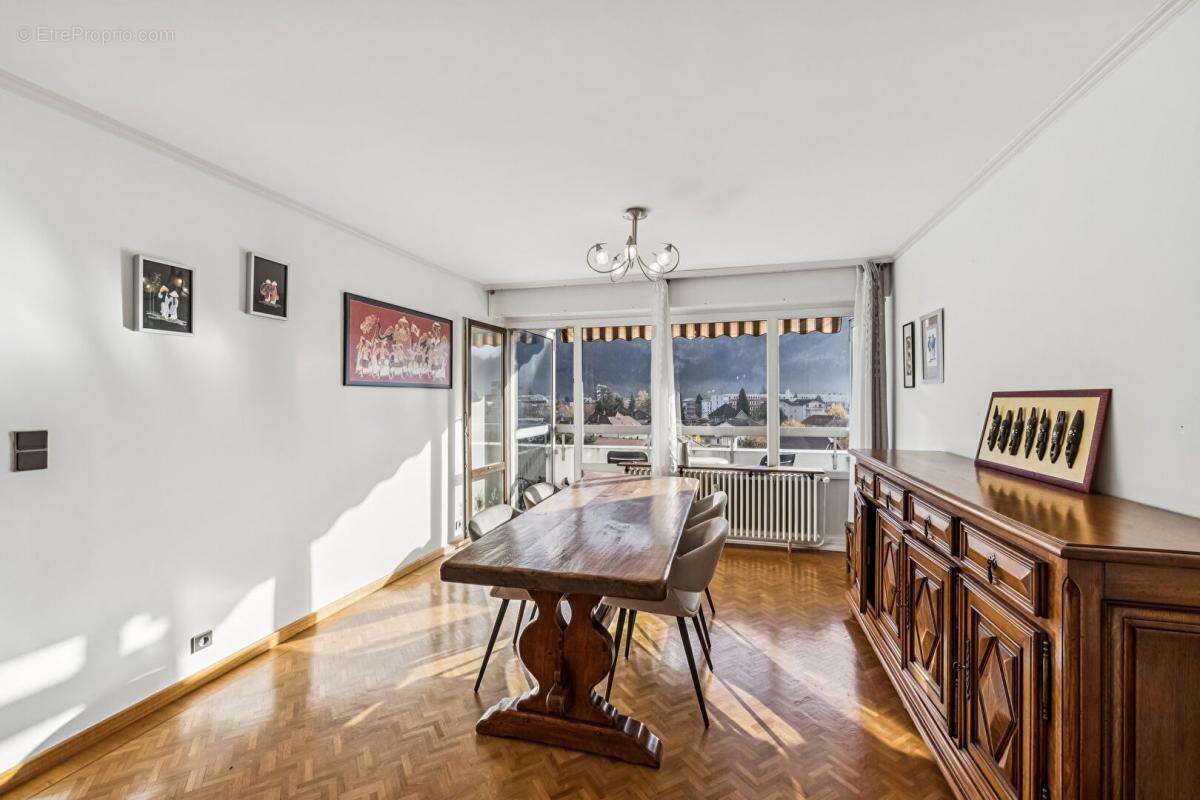 Appartement à CLUSES