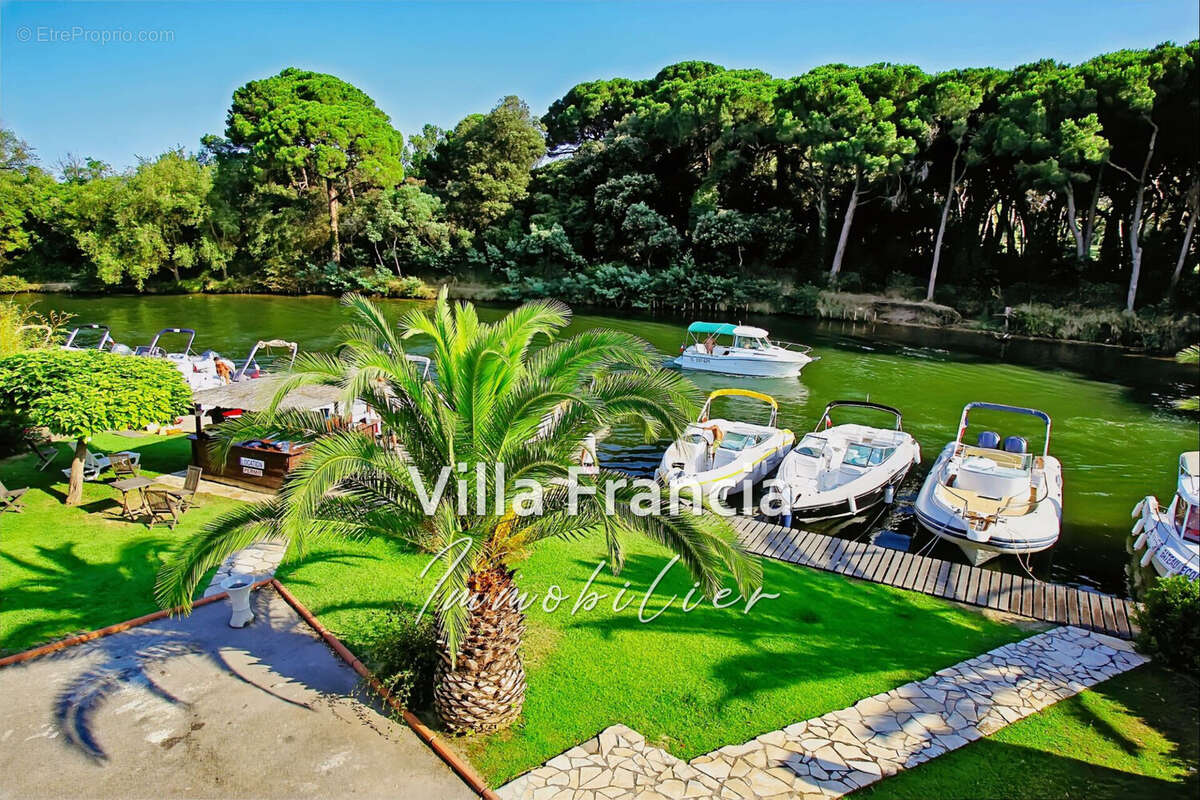 Appartement à MANDELIEU-LA-NAPOULE