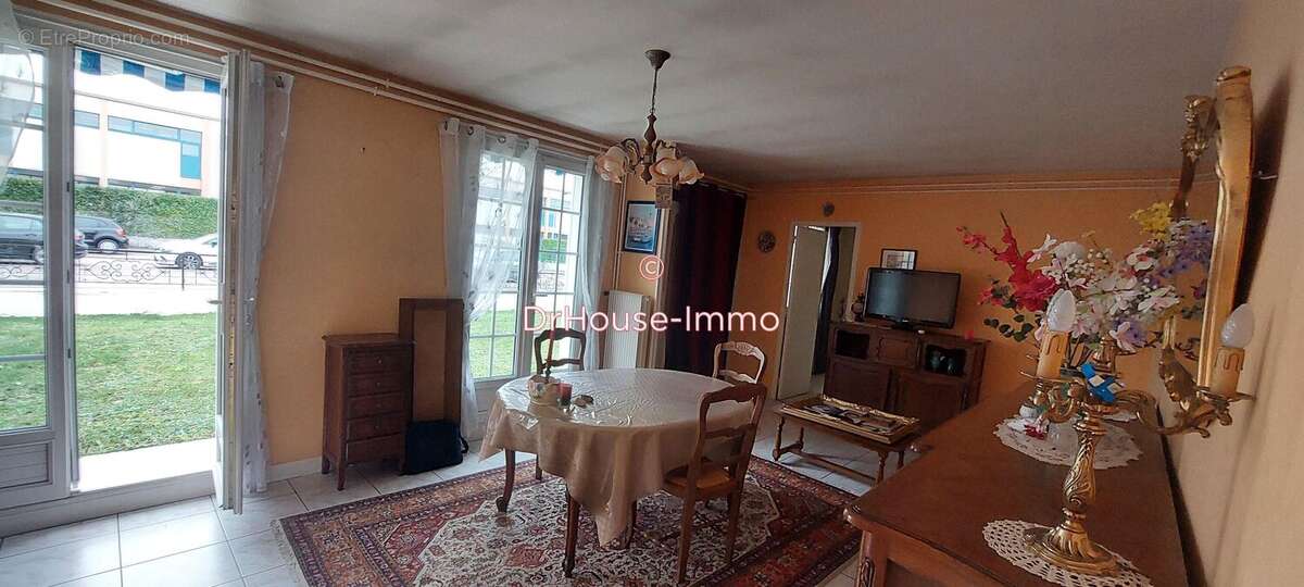 Maison à SAINT-ANDRE-LES-VERGERS