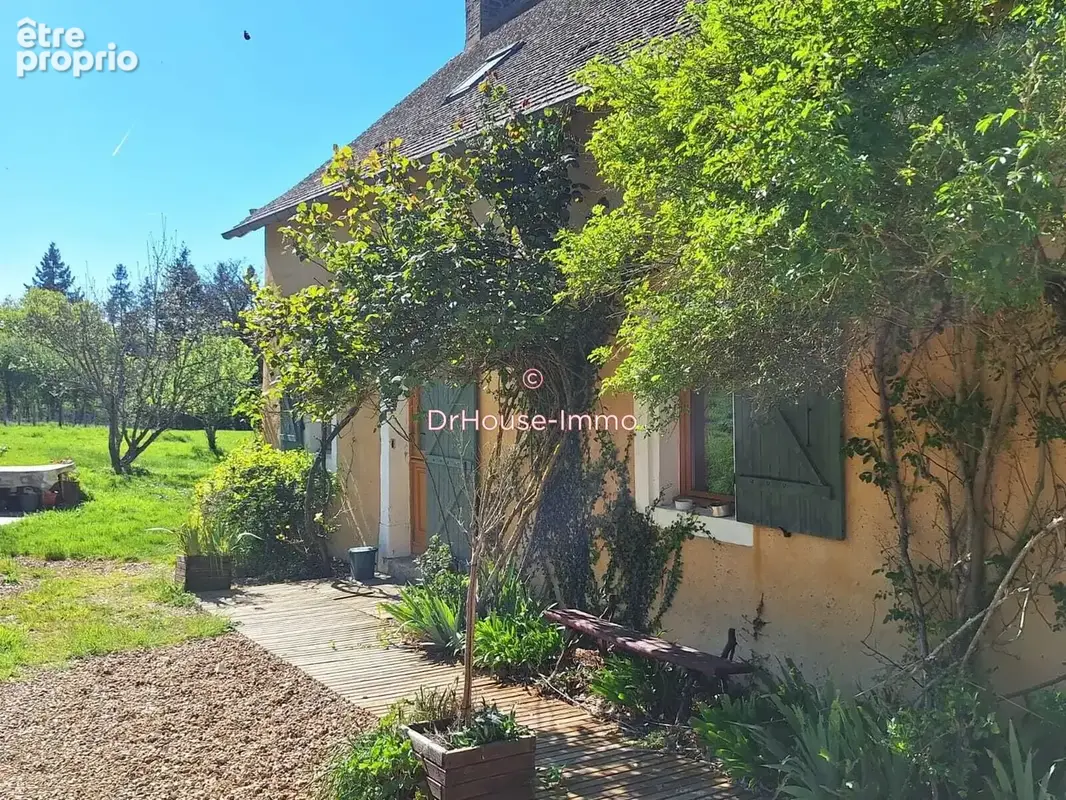 Maison 10 pièces 300 m² à vendre à Marigne-Laille (72220) - photo 24