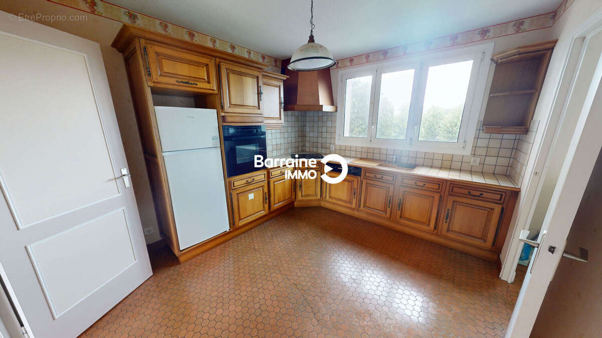 A vendre brest proche croix rouge appt t4 90m² deux chambres balcon ascenseur garage - photo 9