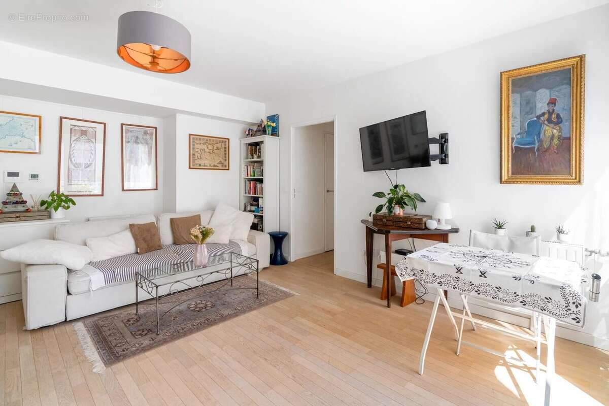 Appartement à CLICHY