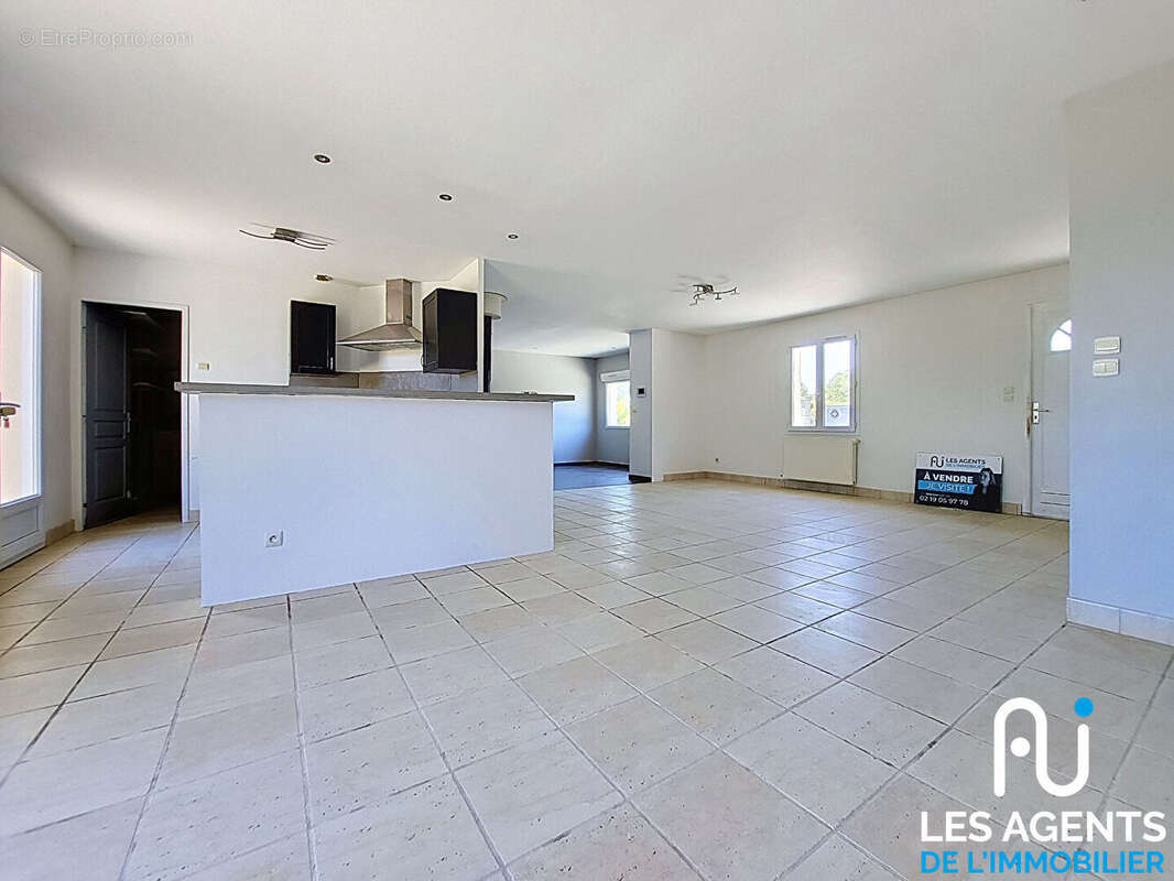 Maison  6 pièce(s) - photo 4