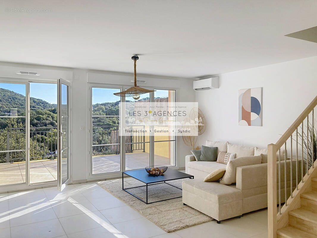 Maison à LA GARDE-FREINET