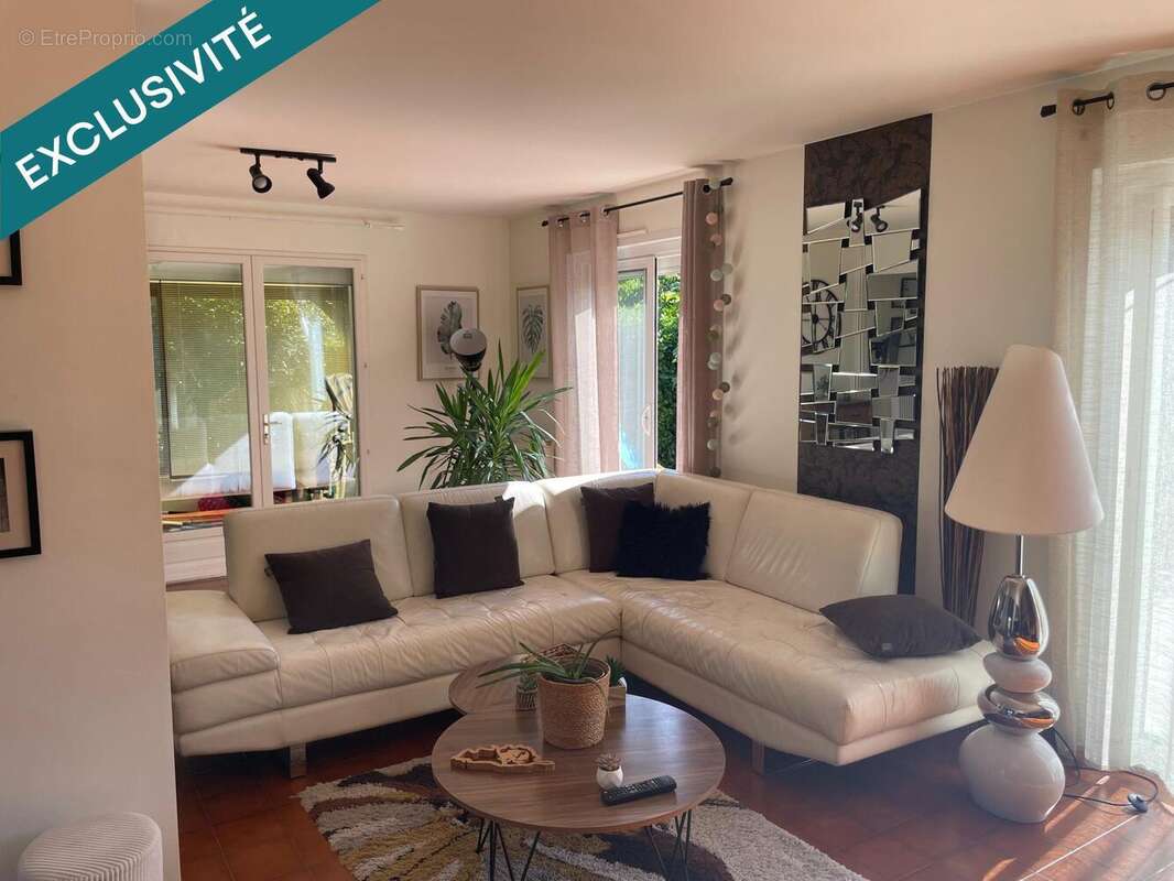 Maison 151 m² à Viriat  - photo 4