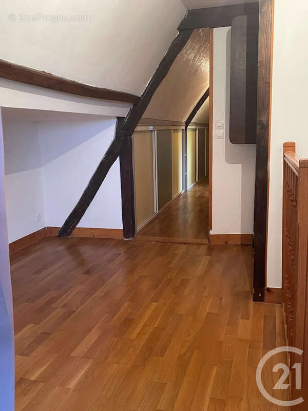Maison à CIVIERES