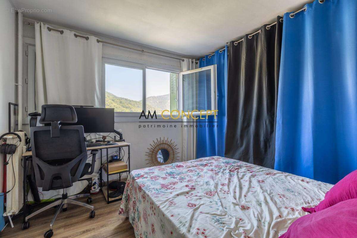 Bel Appartement T4 Lumineux - La Trinité - Les chênes verts - photo 19