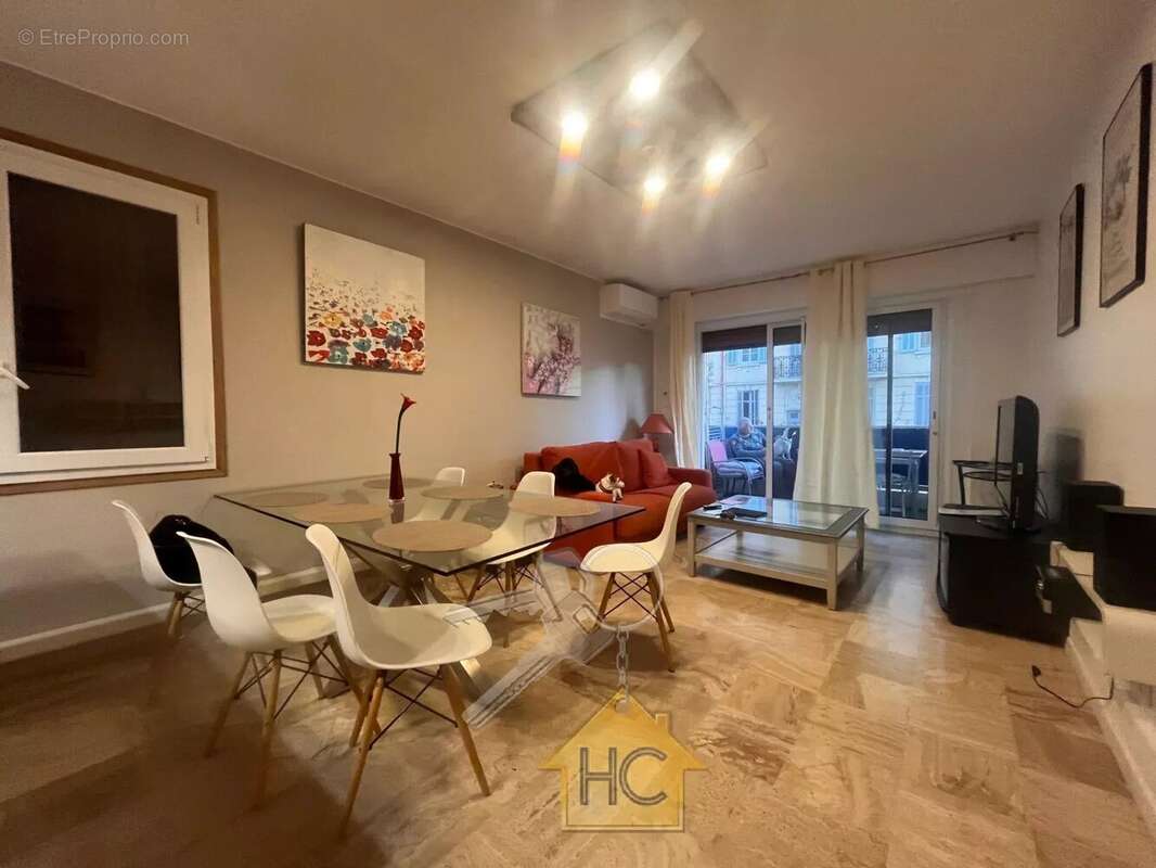 Appartement à CANNES