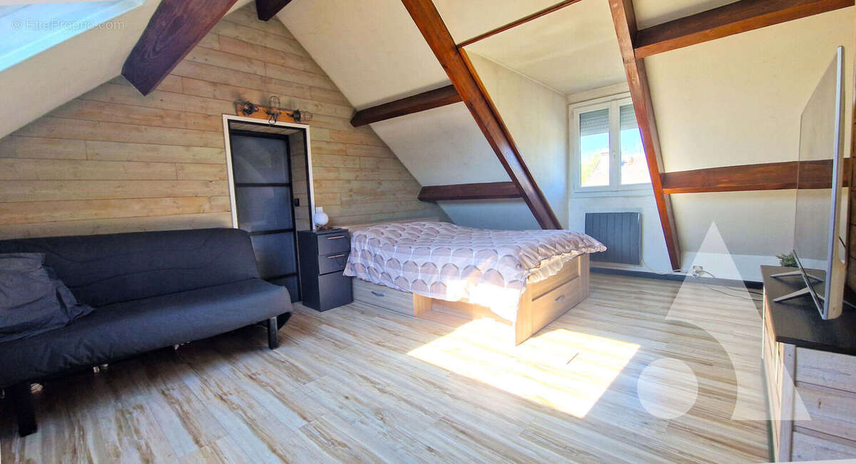 Maison à MONTIGNY-LES-CORMEILLES