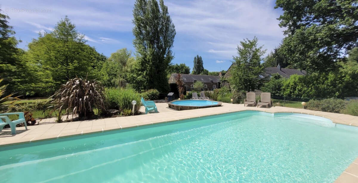 Maison à CLEGUEREC