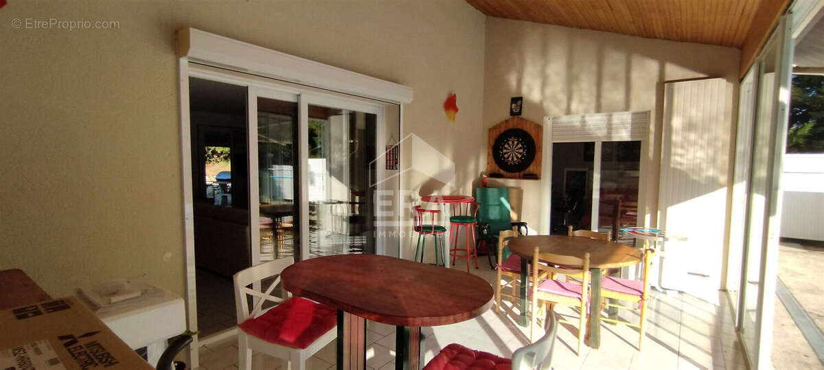 Maison à PORT-SAINTE-MARIE