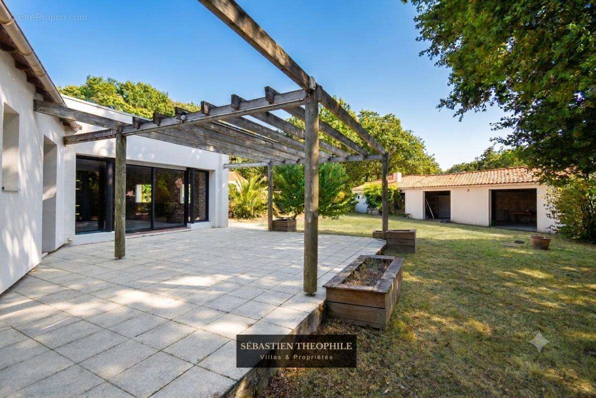 Maison moderne T5, 4 chambres proche Challans 140 m2 - photo 3
