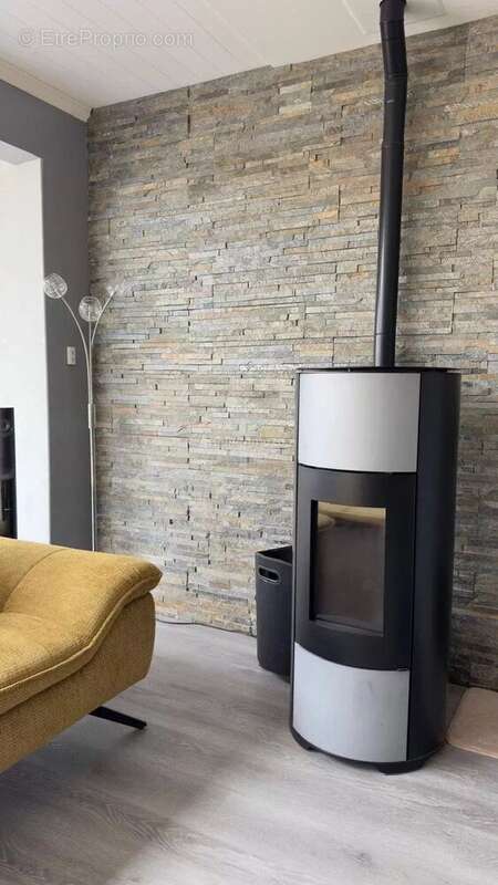 Maison à SAINT-FARGEAU-PONTHIERRY