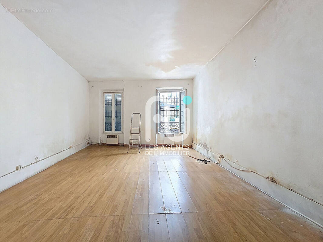 Appartement à ASNIERES-SUR-SEINE