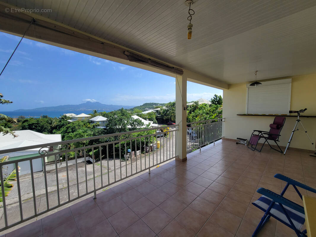 Maison à LES TROIS-ILETS