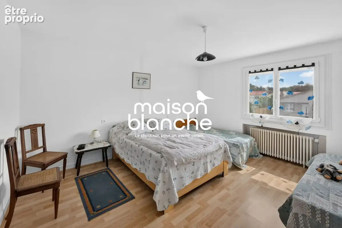 Maison 6 pièces 138 m² à vendre à Parthenay (79200) - photo 7