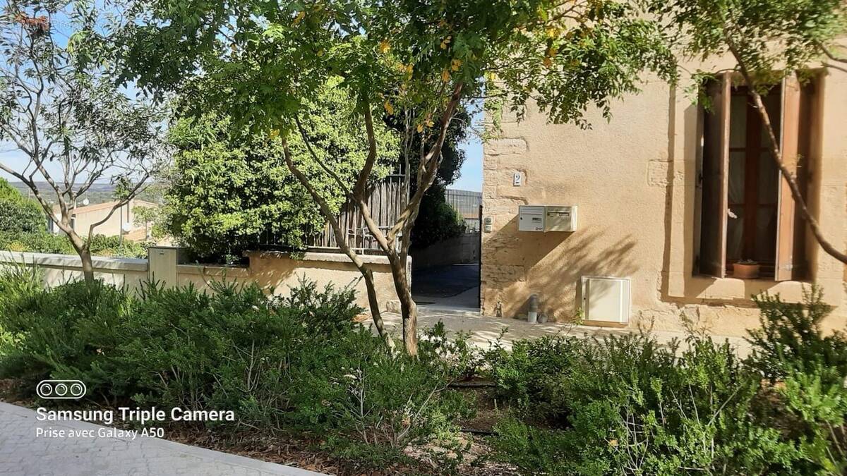 Appartement à VIC-LA-GARDIOLE