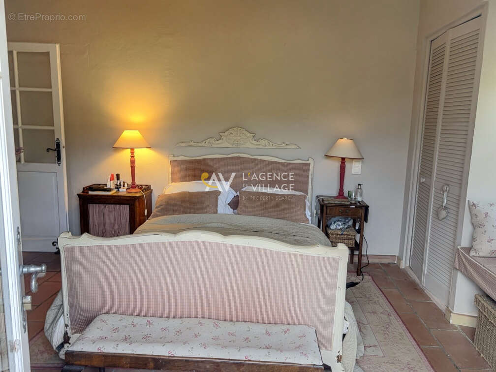 Maison à LA GARDE-FREINET