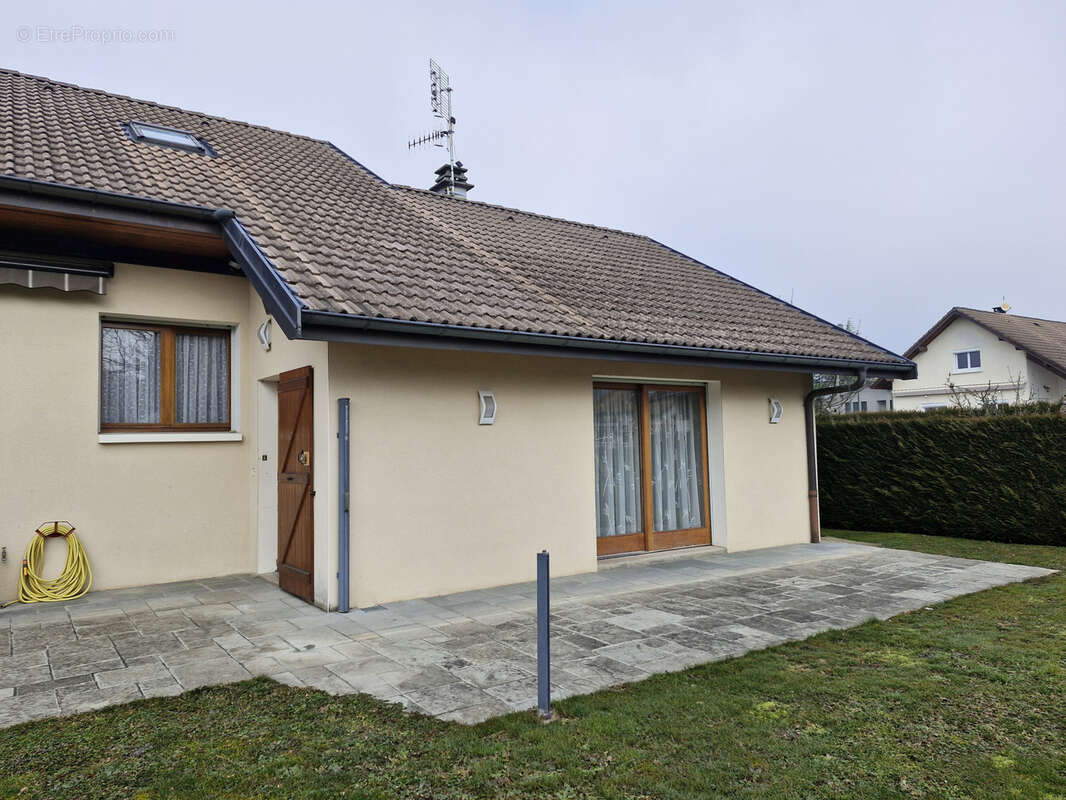 Appartement à ALLINGES