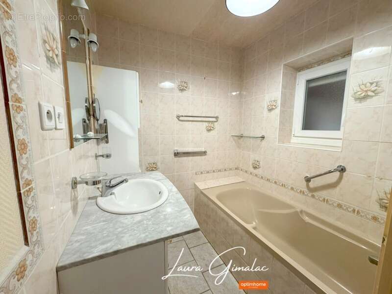 Maison à SAINT-PAUL-TROIS-CHATEAUX