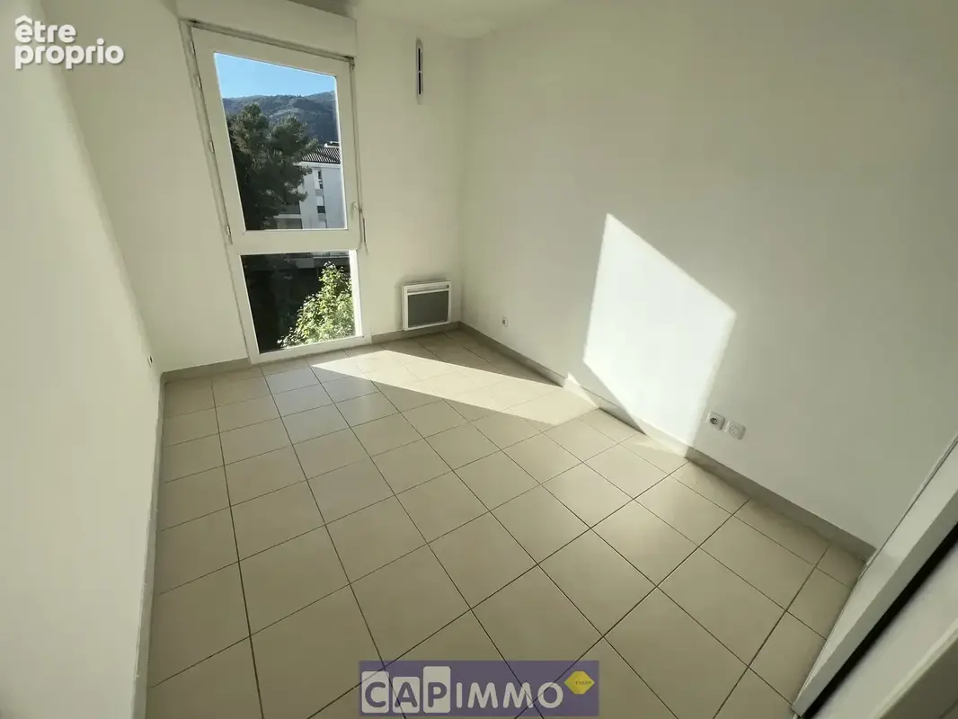 T3 toulon est dernier etage - photo 7