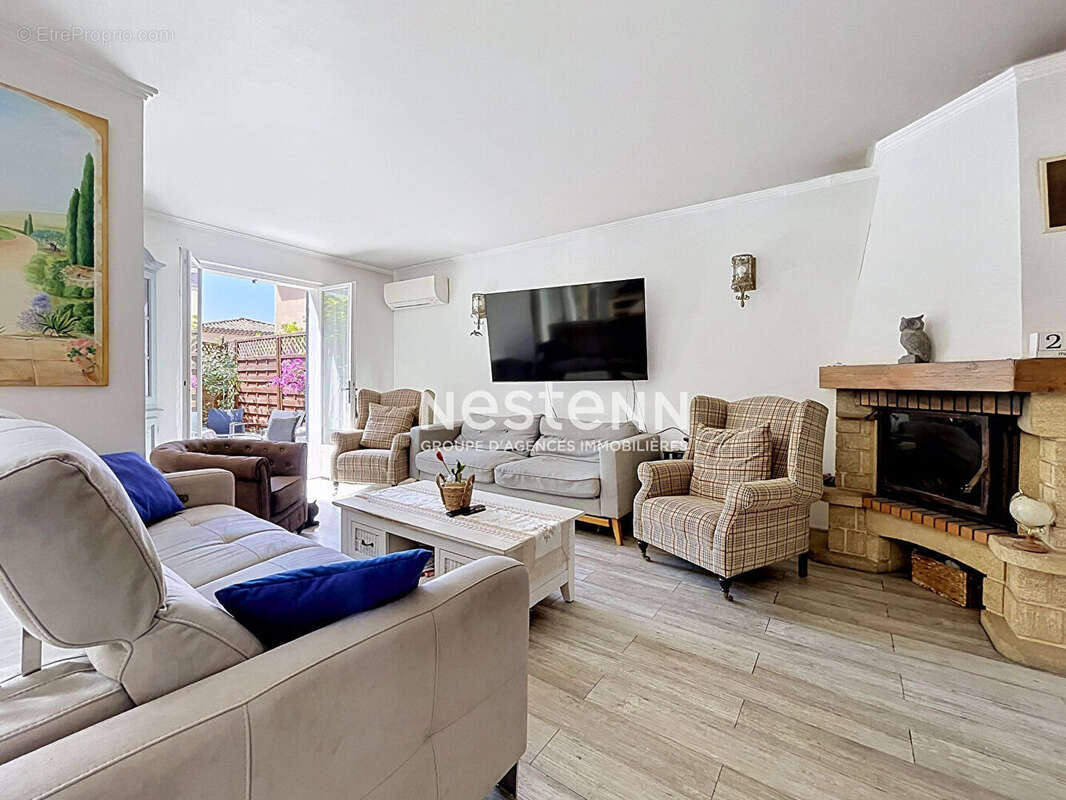 Golfe Juan - Maison 104m² - 5pièces - Garage - Calme - photo 5