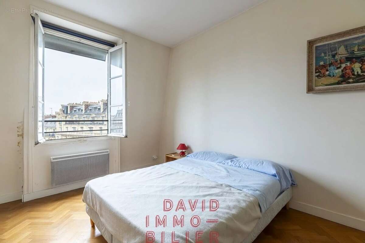 Appartement à PARIS-8E