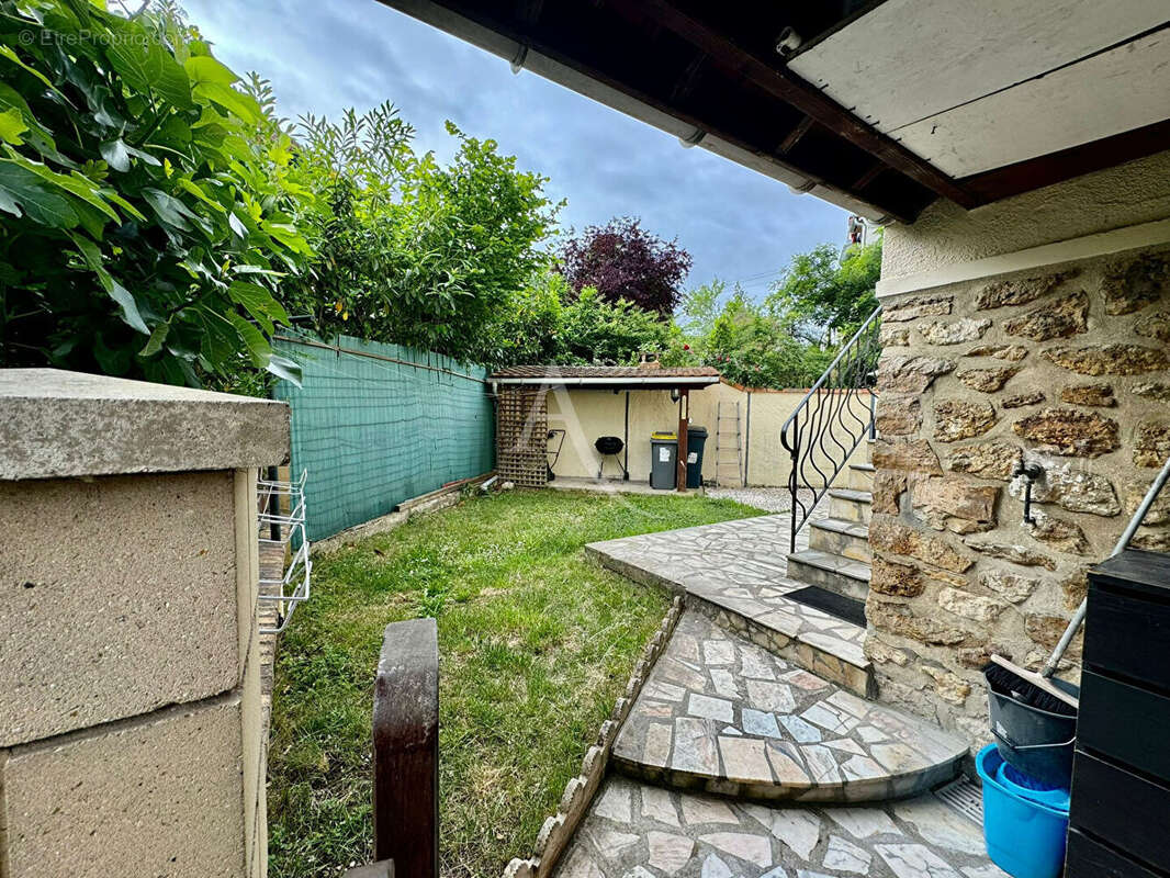 Appartement à LIMEIL-BREVANNES